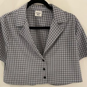 ARITZIA SUNDAY BEST - short sleeve button up blouse - Size L, Perfect condition